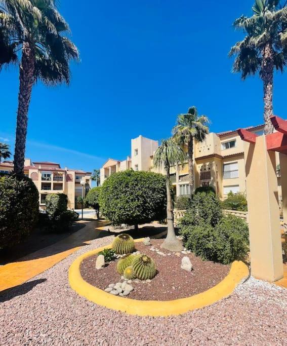 Beautiful 1 Bedroom Apartment In Albir 阿尔比尔 外观 照片