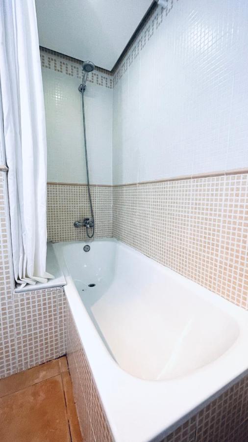 Beautiful 1 Bedroom Apartment In Albir 阿尔比尔 外观 照片